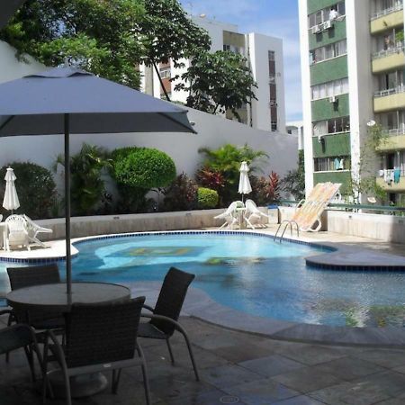 Flat Atlatic City Apart Hotel Barra Ondina Em Салвадор Екстериор снимка
