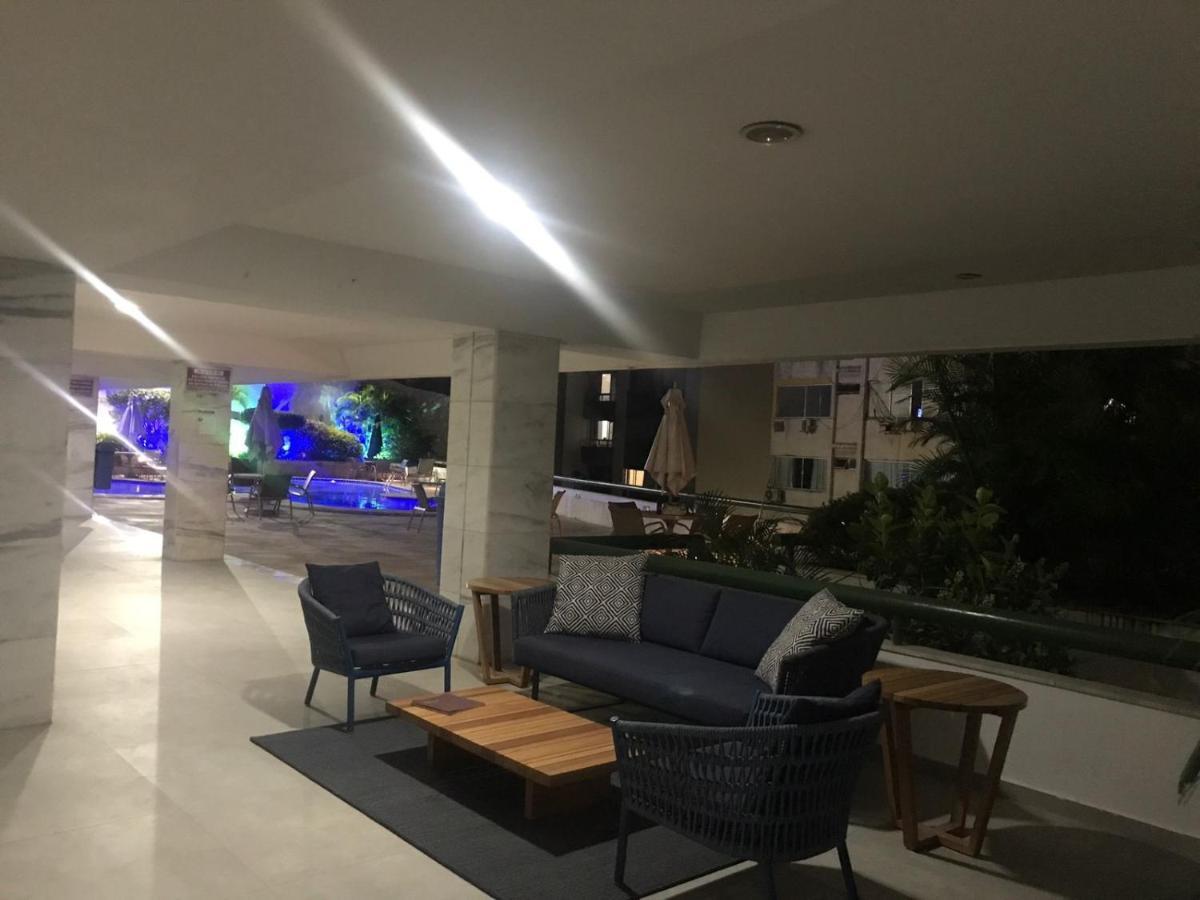 Flat Atlatic City Apart Hotel Barra Ondina Em Салвадор Екстериор снимка