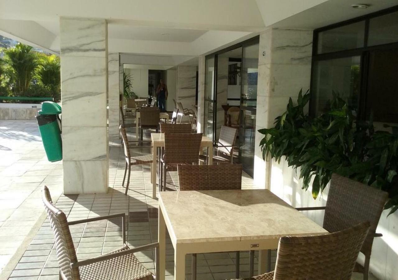 Flat Atlatic City Apart Hotel Barra Ondina Em Салвадор Екстериор снимка